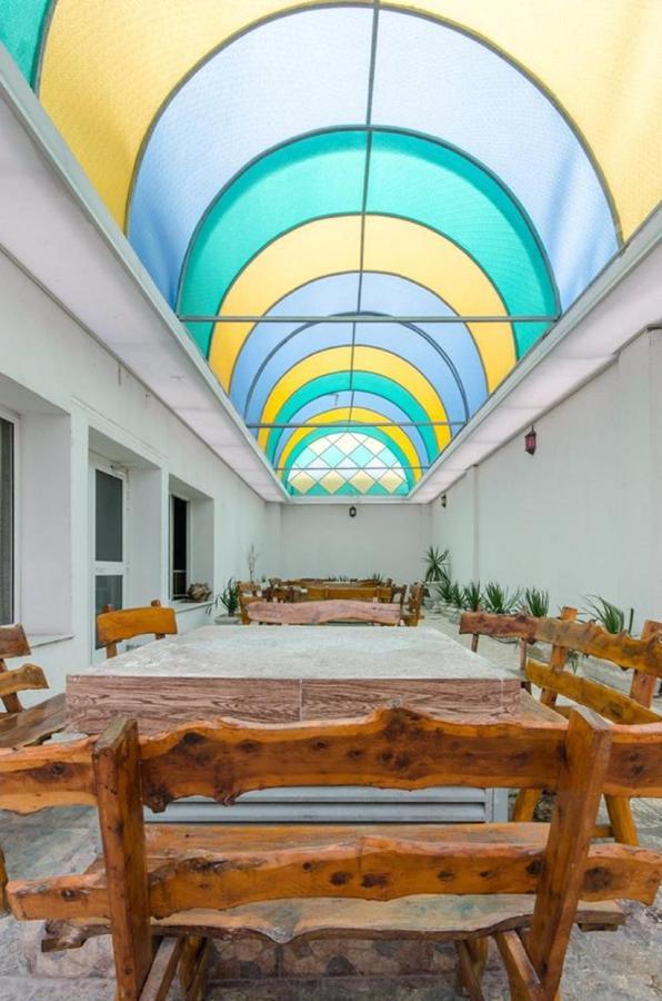 Hotel Saheb Ettabaa Tunisi Esterno foto