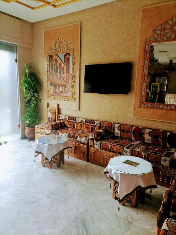 Hotel Saheb Ettabaa Tunisi Esterno foto