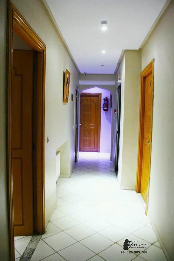 Hotel Saheb Ettabaa Tunisi Esterno foto