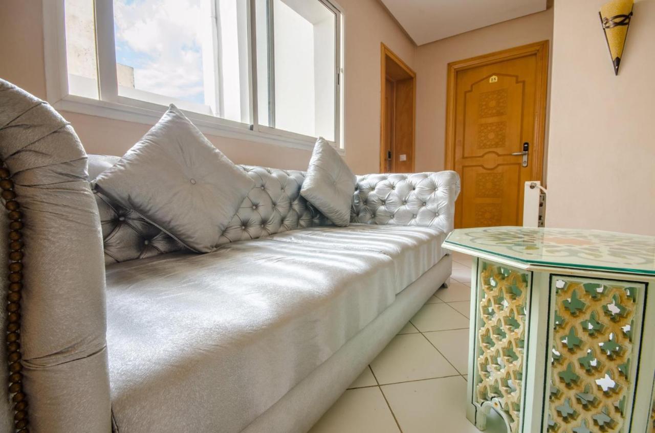 Hotel Saheb Ettabaa Tunisi Esterno foto