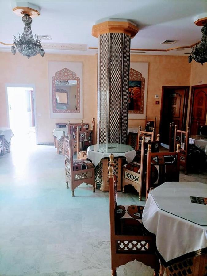 Hotel Saheb Ettabaa Tunisi Esterno foto