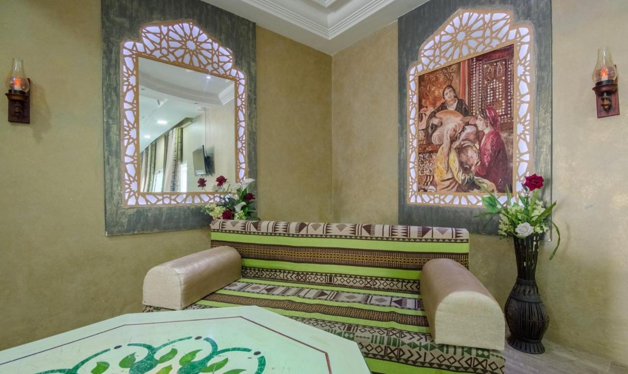 Hotel Saheb Ettabaa Tunisi Esterno foto